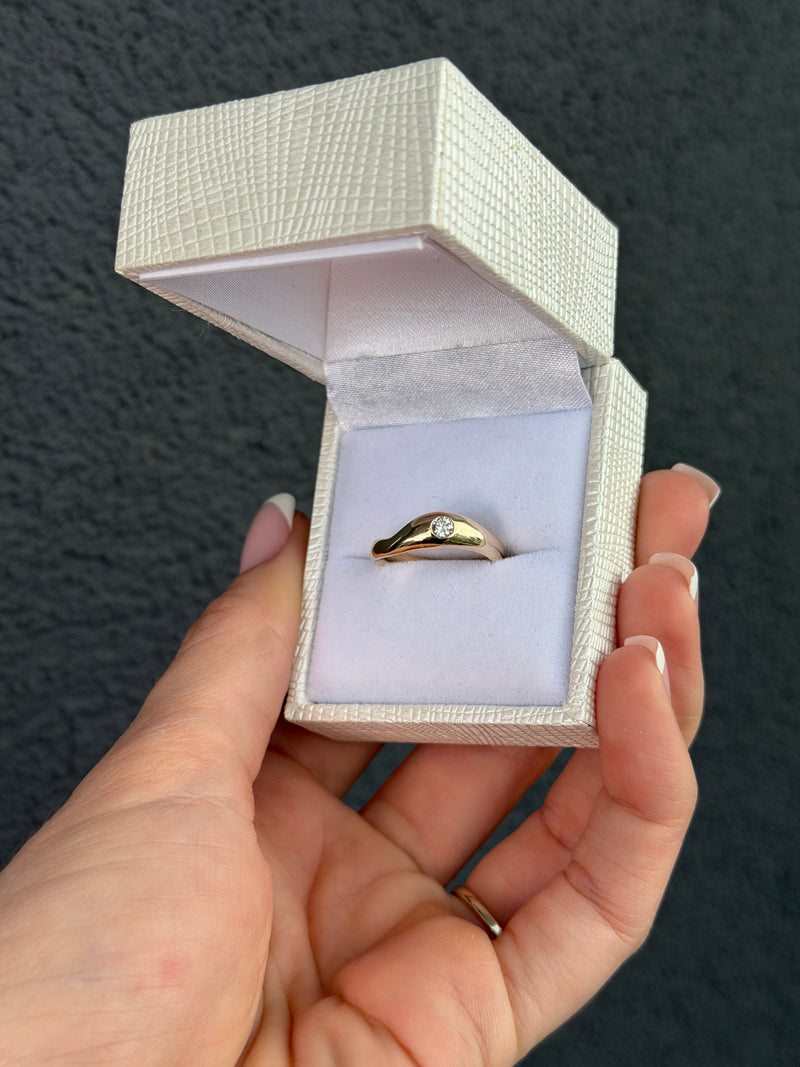 Élan Engagement Ring